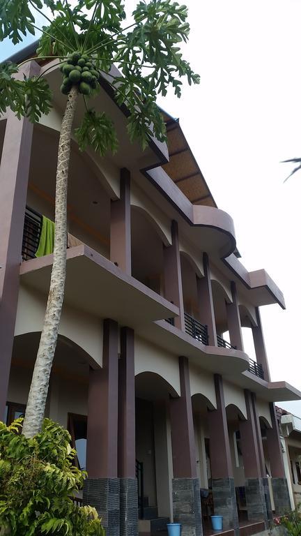 Kuta Bay Homestay Екстер'єр фото