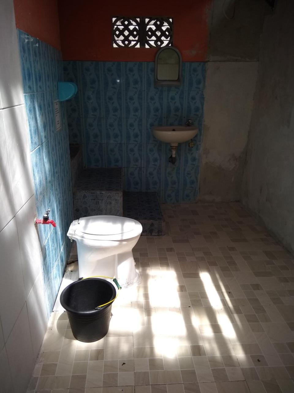 Kuta Bay Homestay Екстер'єр фото
